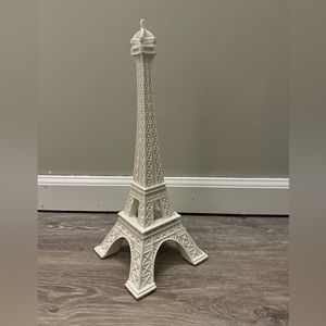 Eiffel Tower figurine